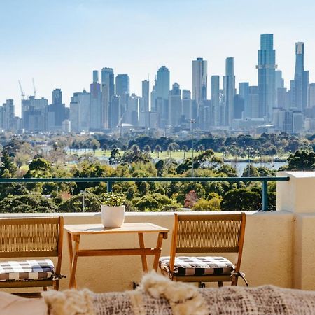 Spectacular Views Over Albert Park Melbourne Exterior photo